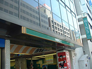 WINS梅田