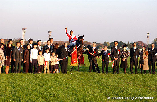 Japan Cup (International Invitational) (G1)