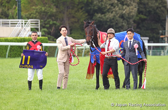 Satsuki Sho (Japanese 2000 Guineas) (G1)